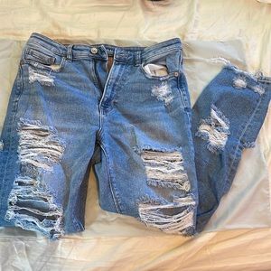 American Eagle Stretch Mom Jean